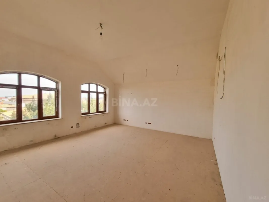 Satılır həyət evi 450 m²