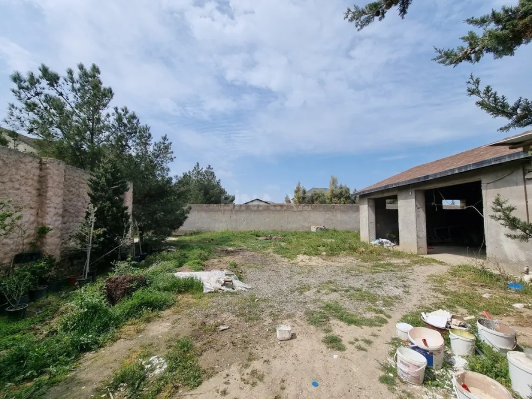 Satılır həyət evi 450 m²