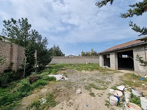 Satılır həyət evi 450 m²