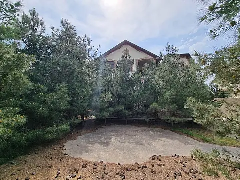 Satılır həyət evi 450 m²