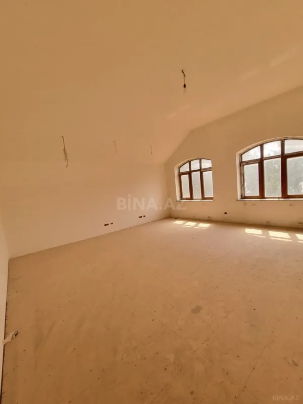 Satılır həyət evi 450 m²