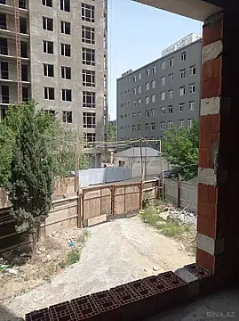 Satılır 3 otaqlı mənzil 135 m²