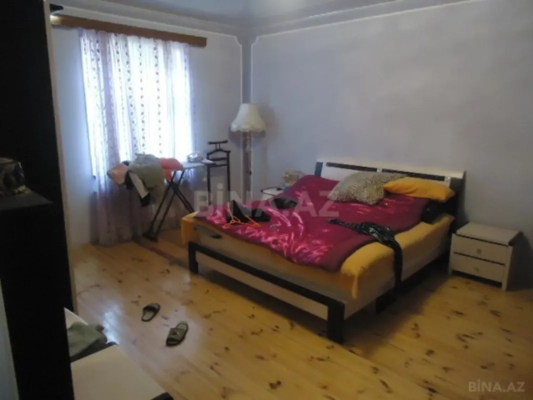 Satılır 6 otaqlı həyət evi 130 m²