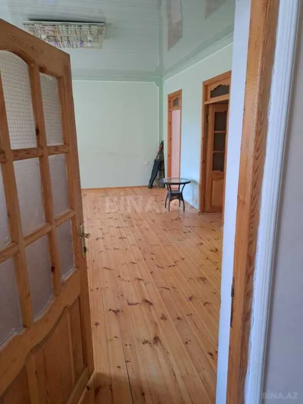 Satılır 6 otaqlı həyət evi 130 m²