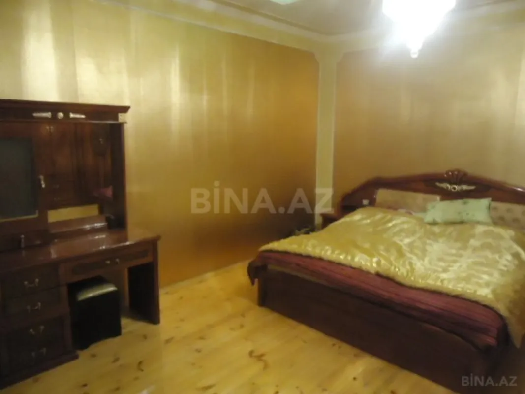 Satılır 6 otaqlı həyət evi 130 m²