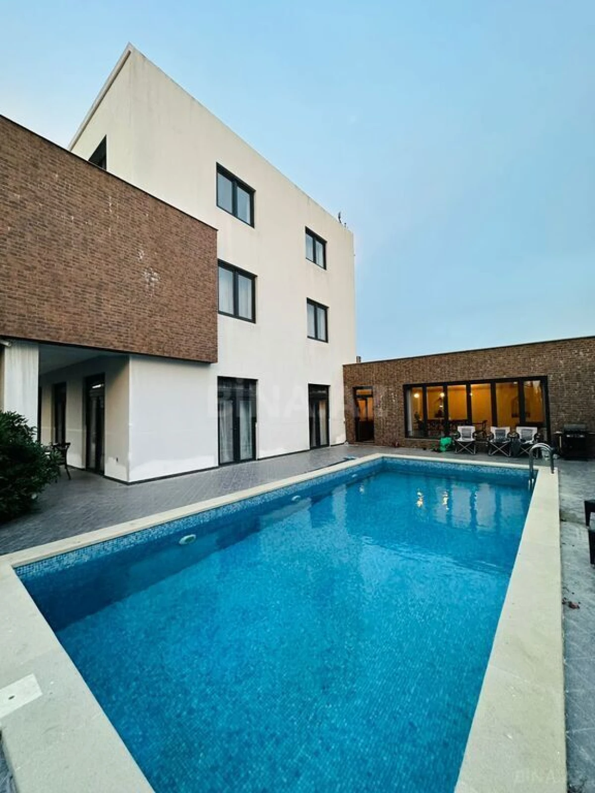 Kirayə verilir 5 otaqlı həyət evi 500 m²