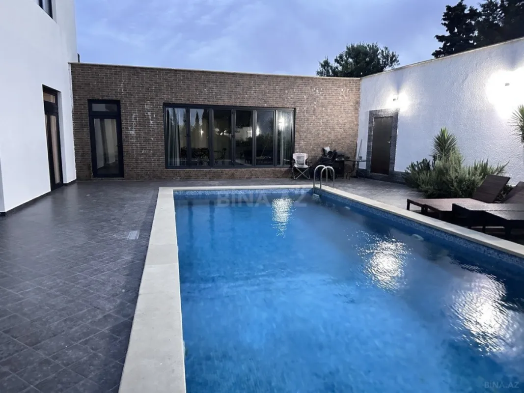 Kirayə verilir 6 otaqlı həyət evi 500 m²