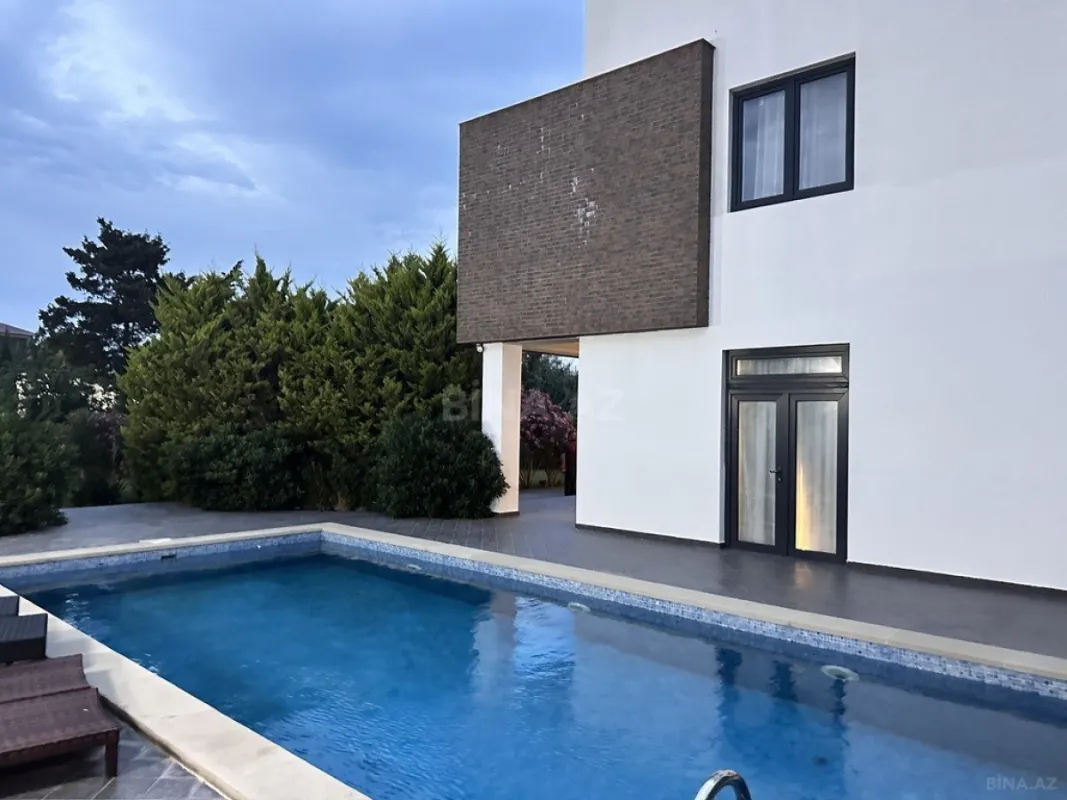 Kirayə verilir 6 otaqlı həyət evi 500 m²