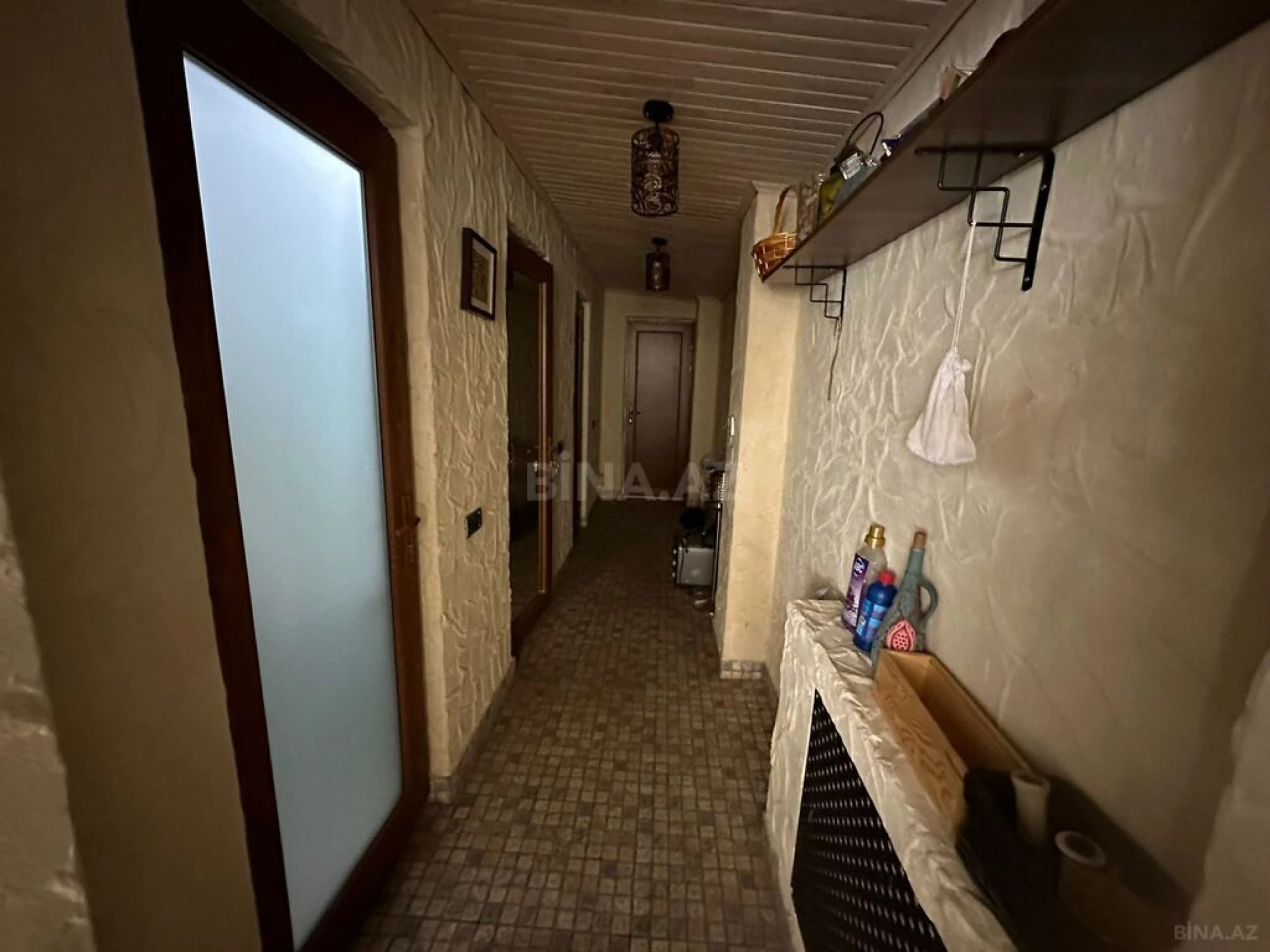 Kirayə verilir 6 otaqlı həyət evi 500 m²
