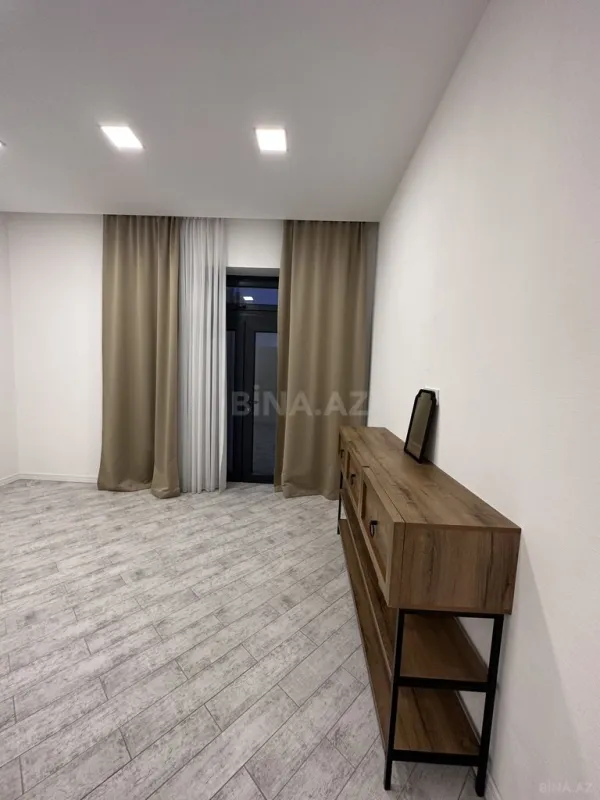 Kirayə verilir 6 otaqlı həyət evi 500 m²