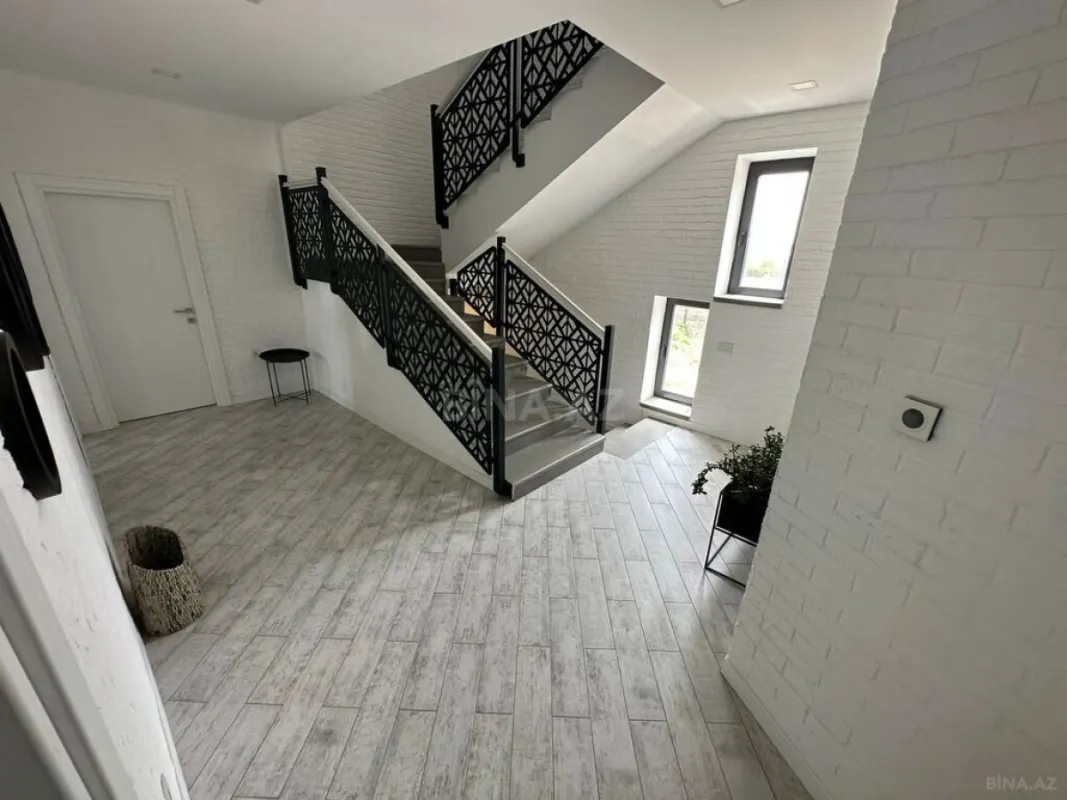 Kirayə verilir 6 otaqlı həyət evi 500 m²