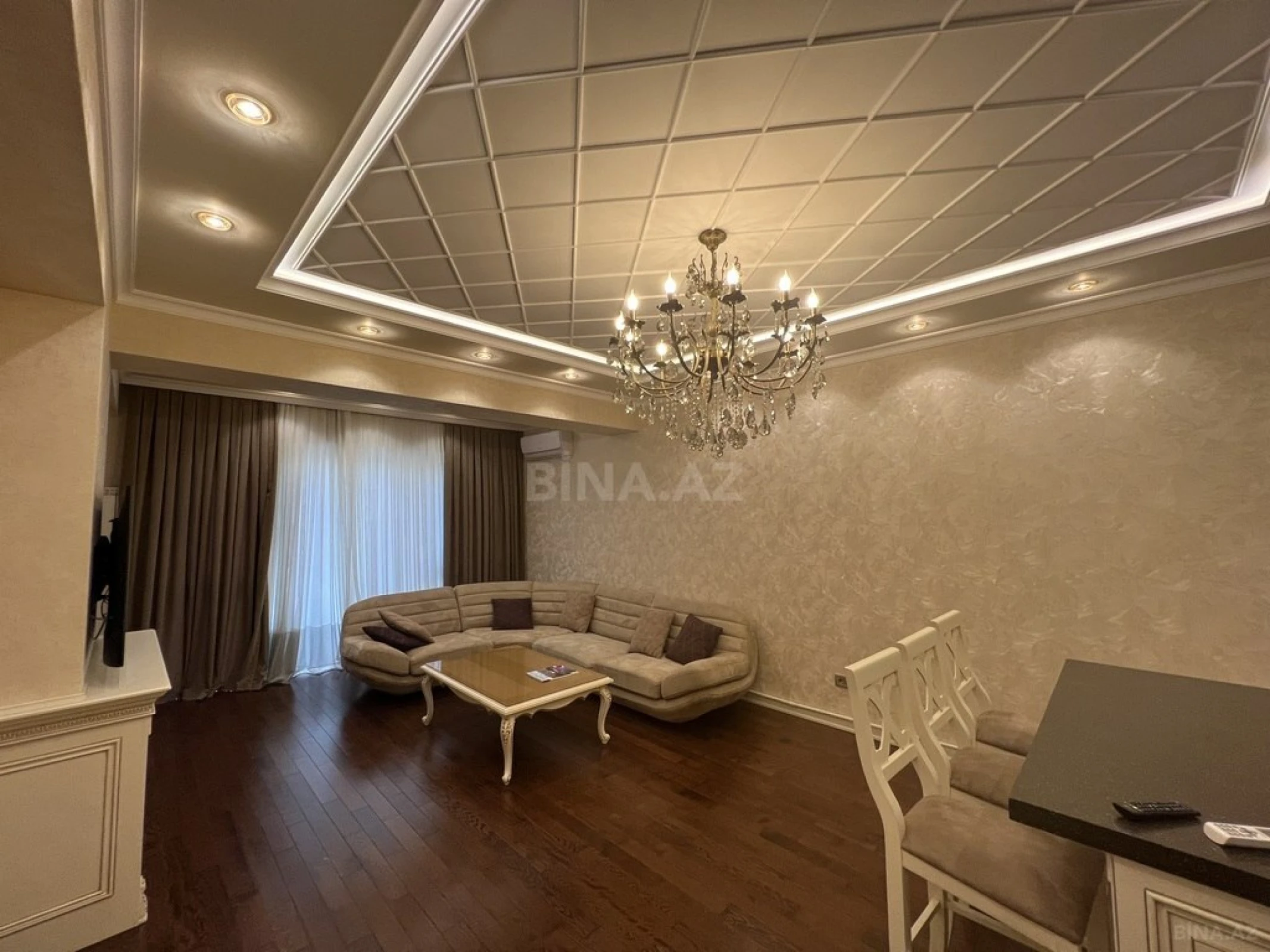 Satılır 3 otaqlı mənzil 100 m²