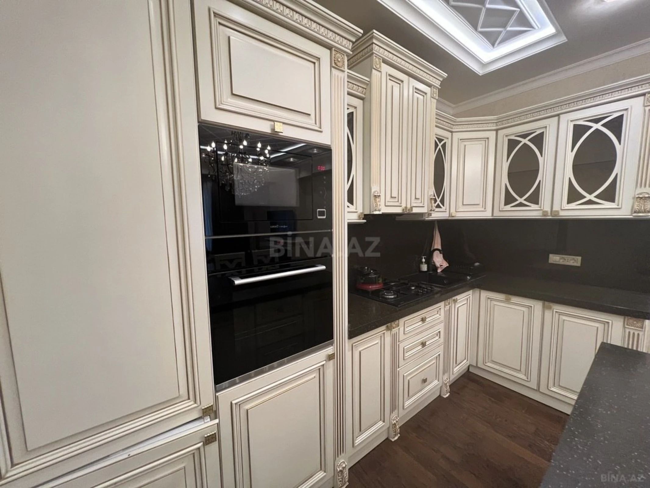 Satılır 3 otaqlı mənzil 100 m²