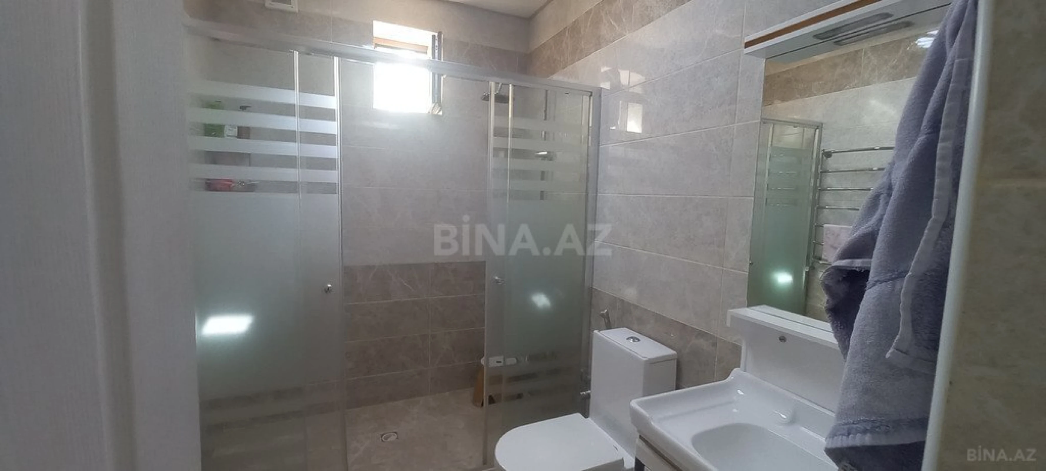 Satılır 5 otaqlı həyət evi 230 m²