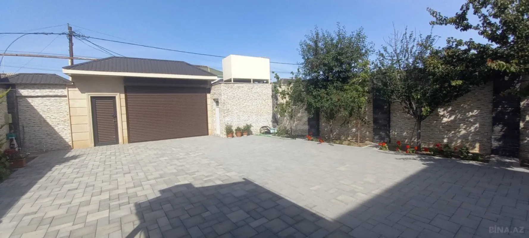 Satılır 5 otaqlı həyət evi 230 m²