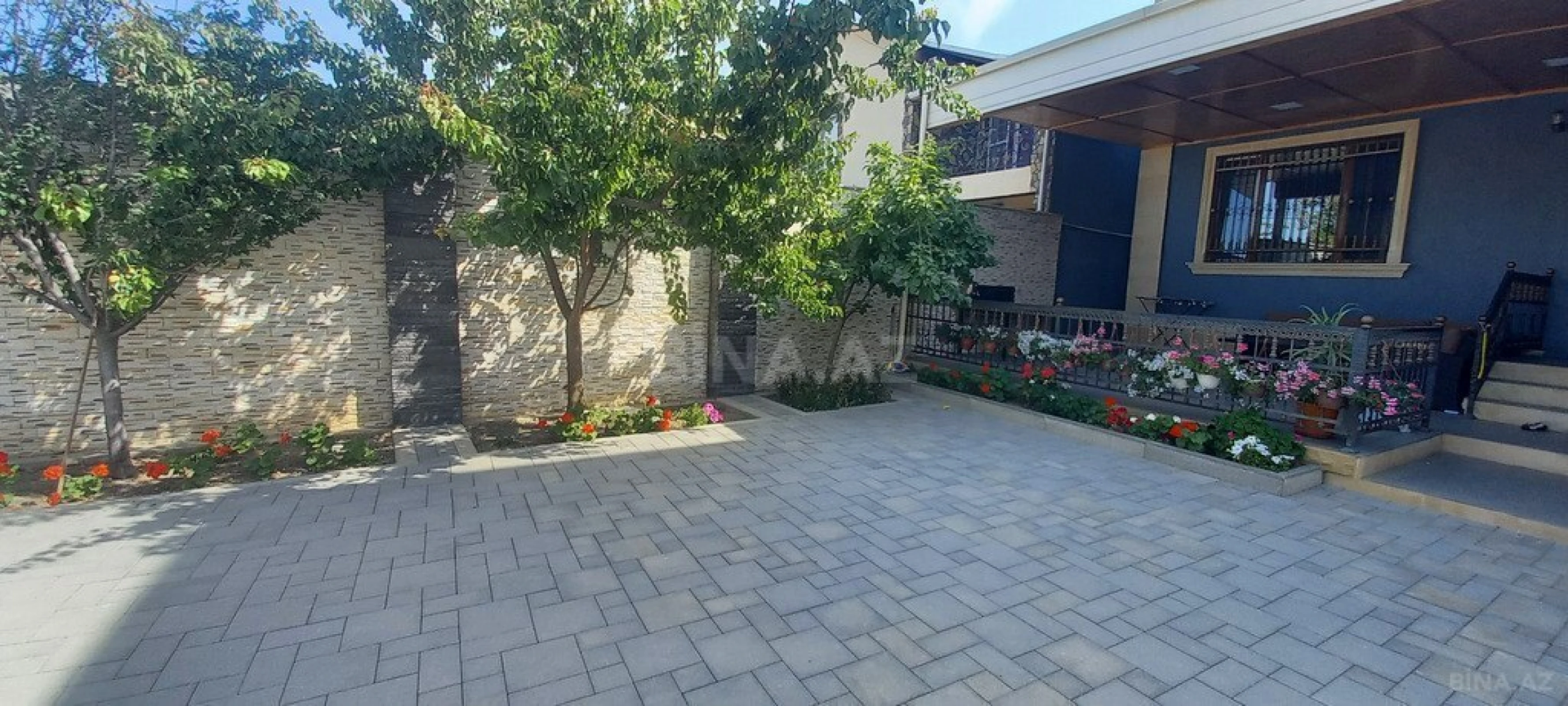 Satılır 5 otaqlı həyət evi 230 m²
