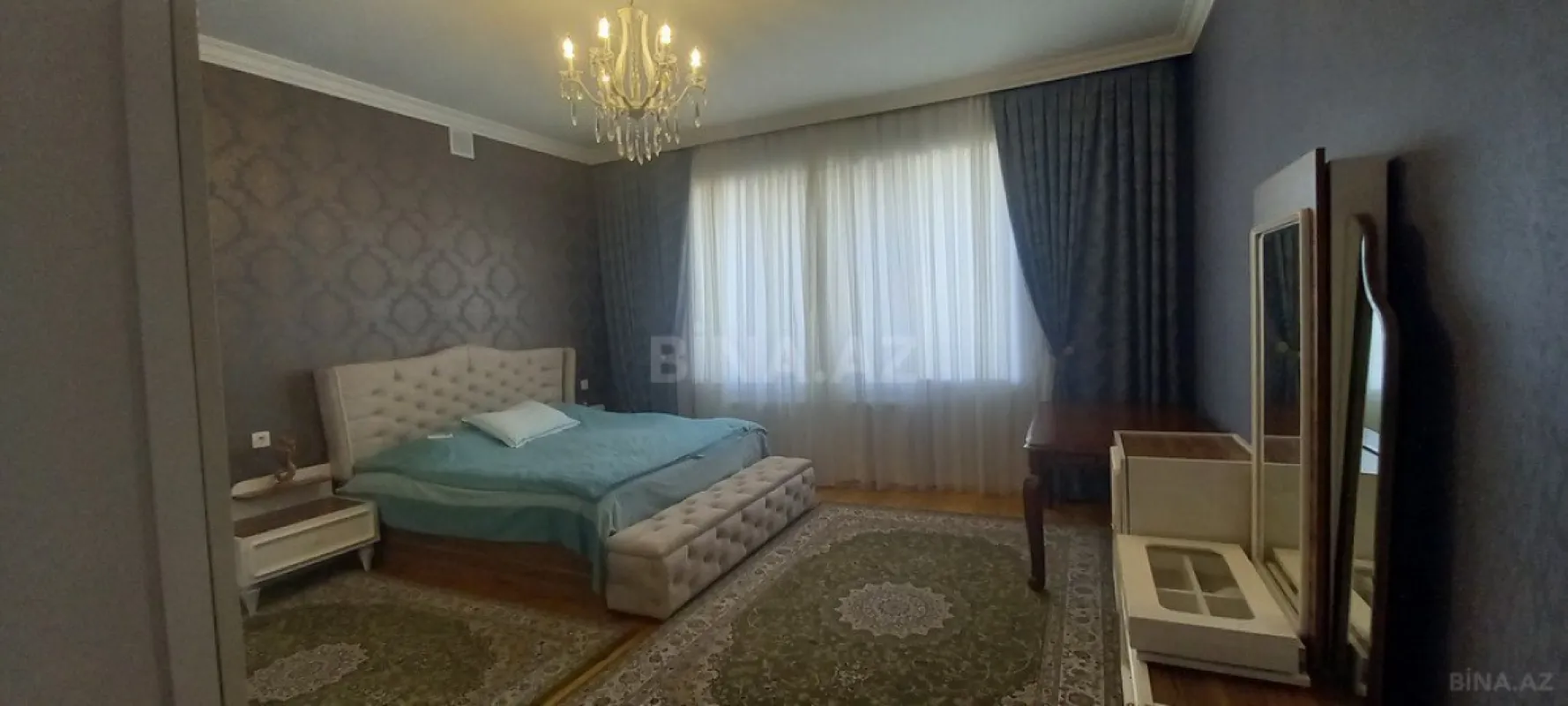 Satılır 5 otaqlı həyət evi 230 m²