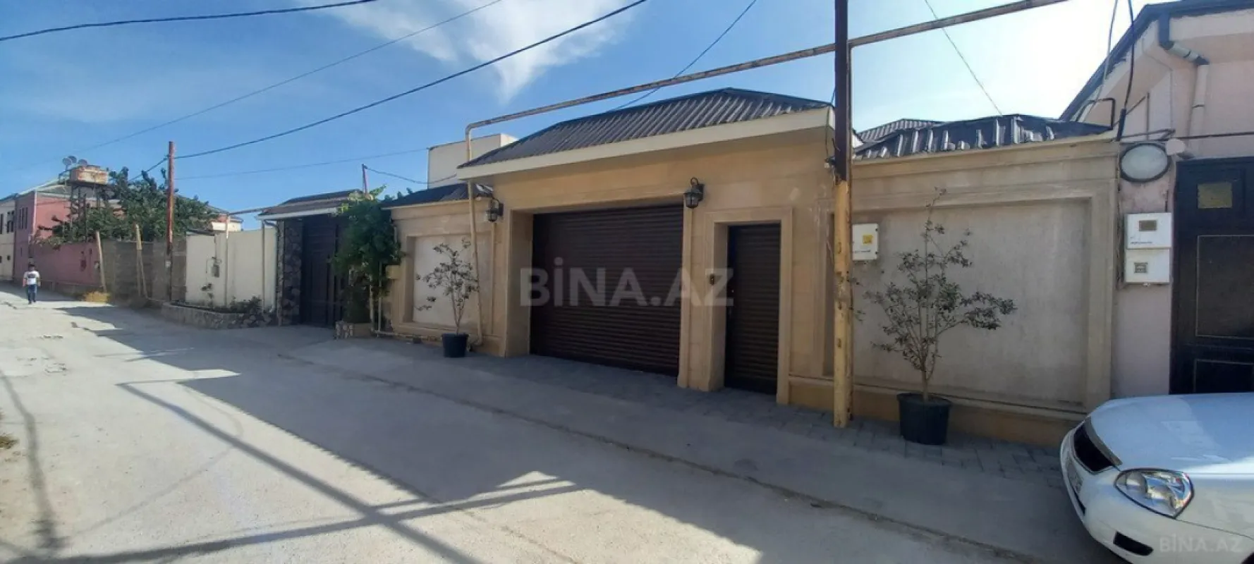 Satılır 5 otaqlı həyət evi 230 m²