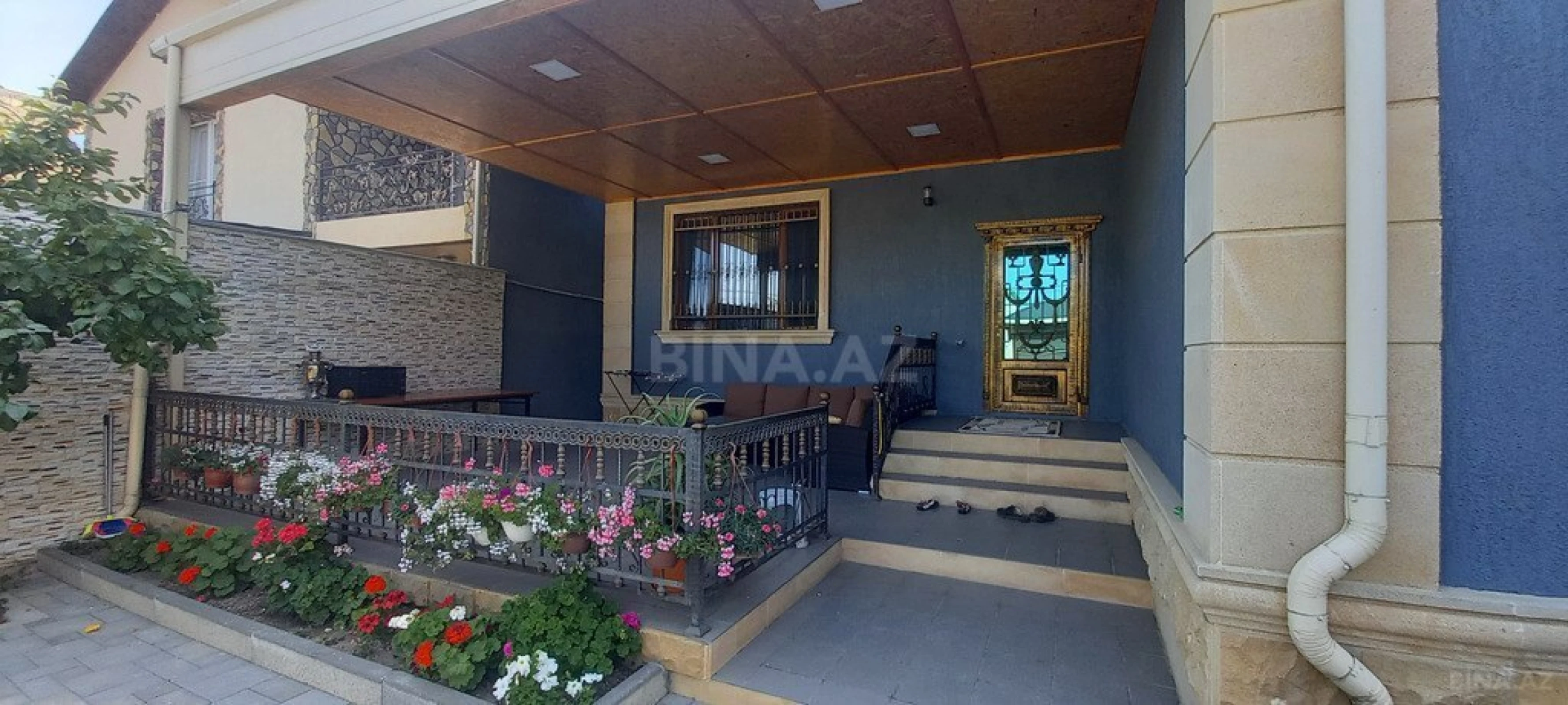 Satılır 5 otaqlı həyət evi 230 m²