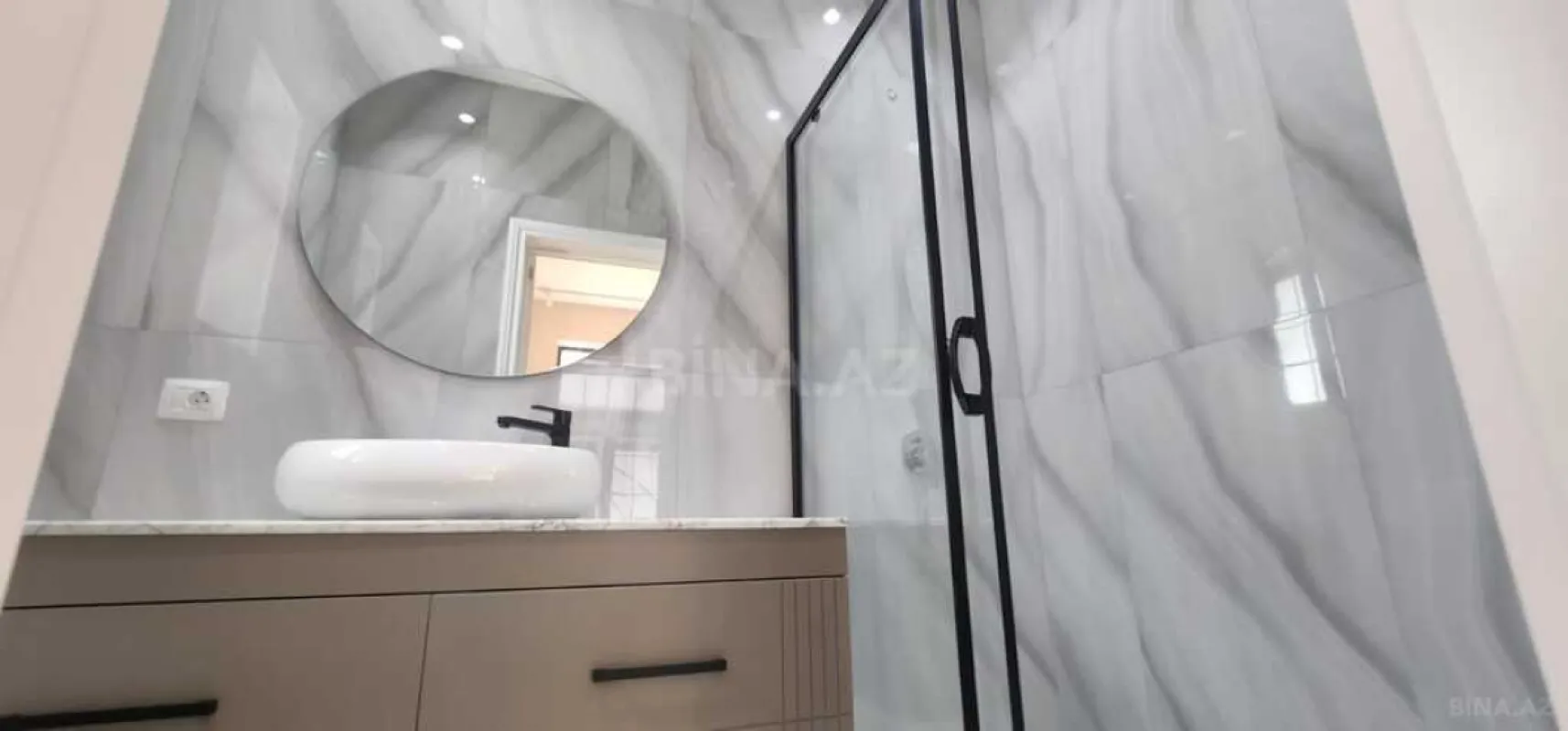 Satılır həyət evi 250 m²