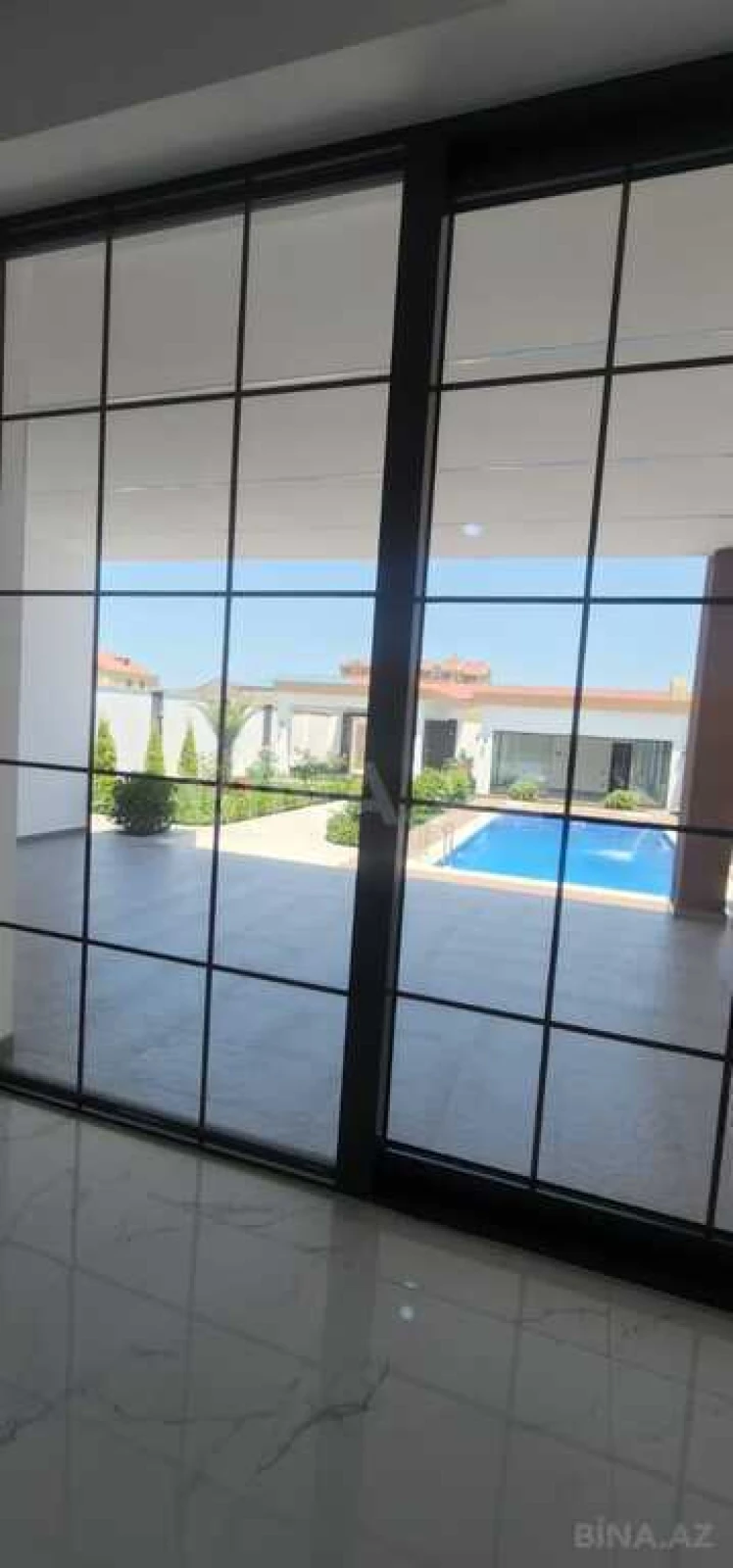 Satılır həyət evi 250 m²