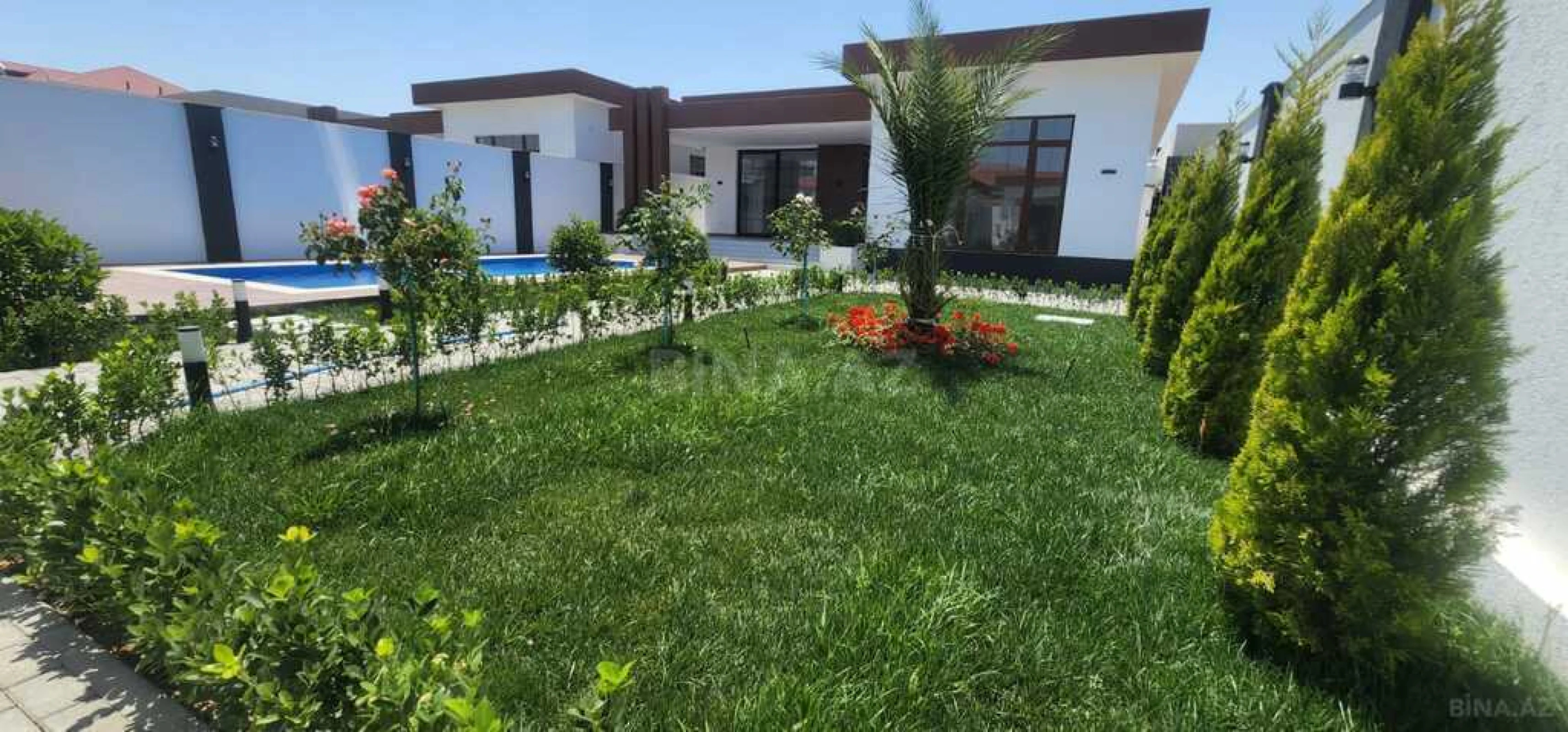 Satılır həyət evi 250 m²