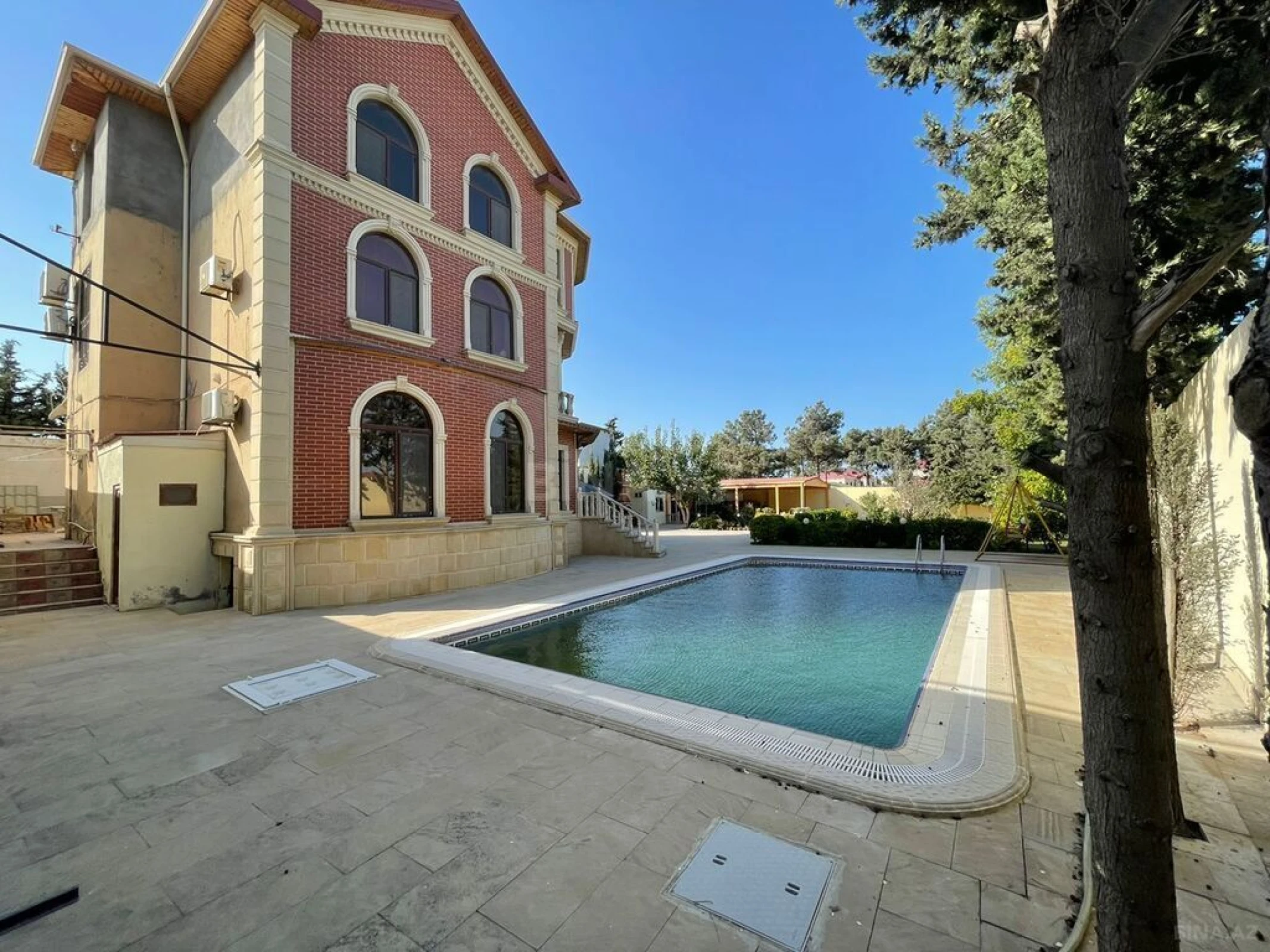 Kirayə verilir həyət evi 450 m²