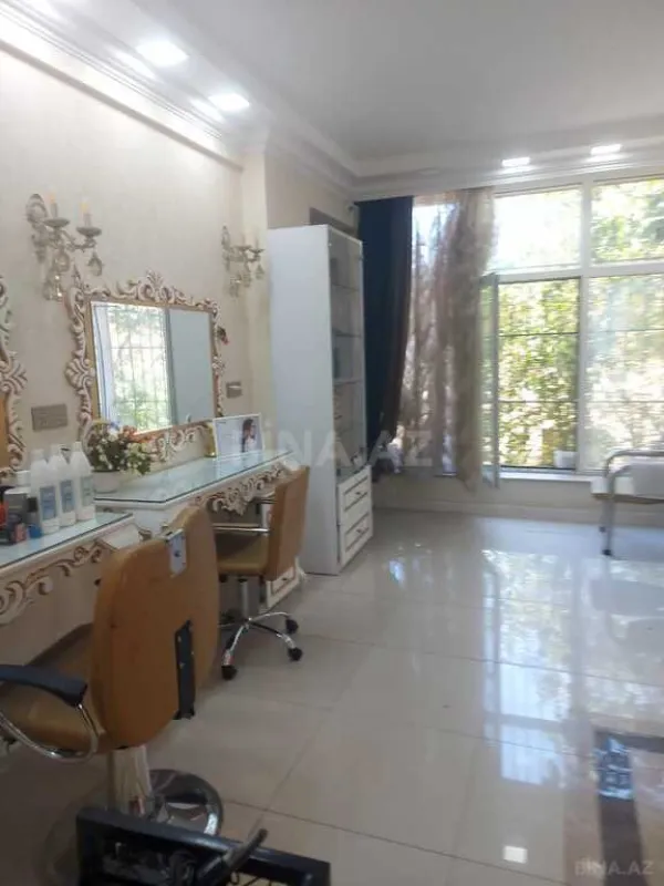 Satılır obyekt 100 m²