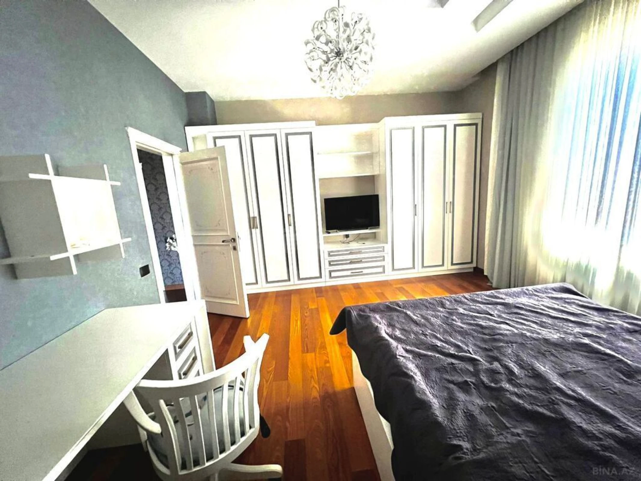 Satılır 7 otaqlı həyət evi 600 m²