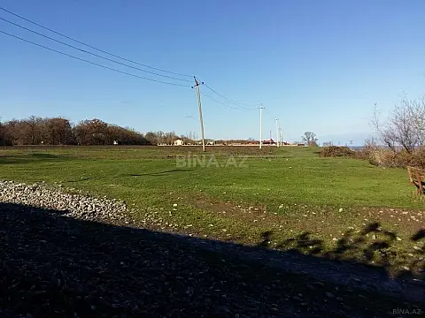 Satılır torpaq sahəsi 200 m²