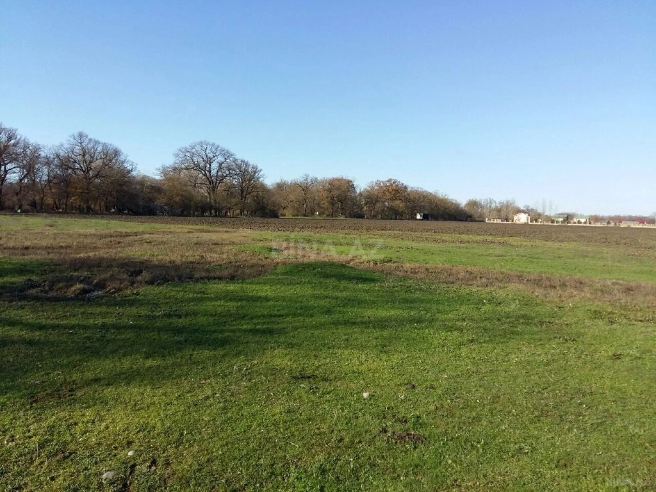 Satılır torpaq sahəsi 200 m²