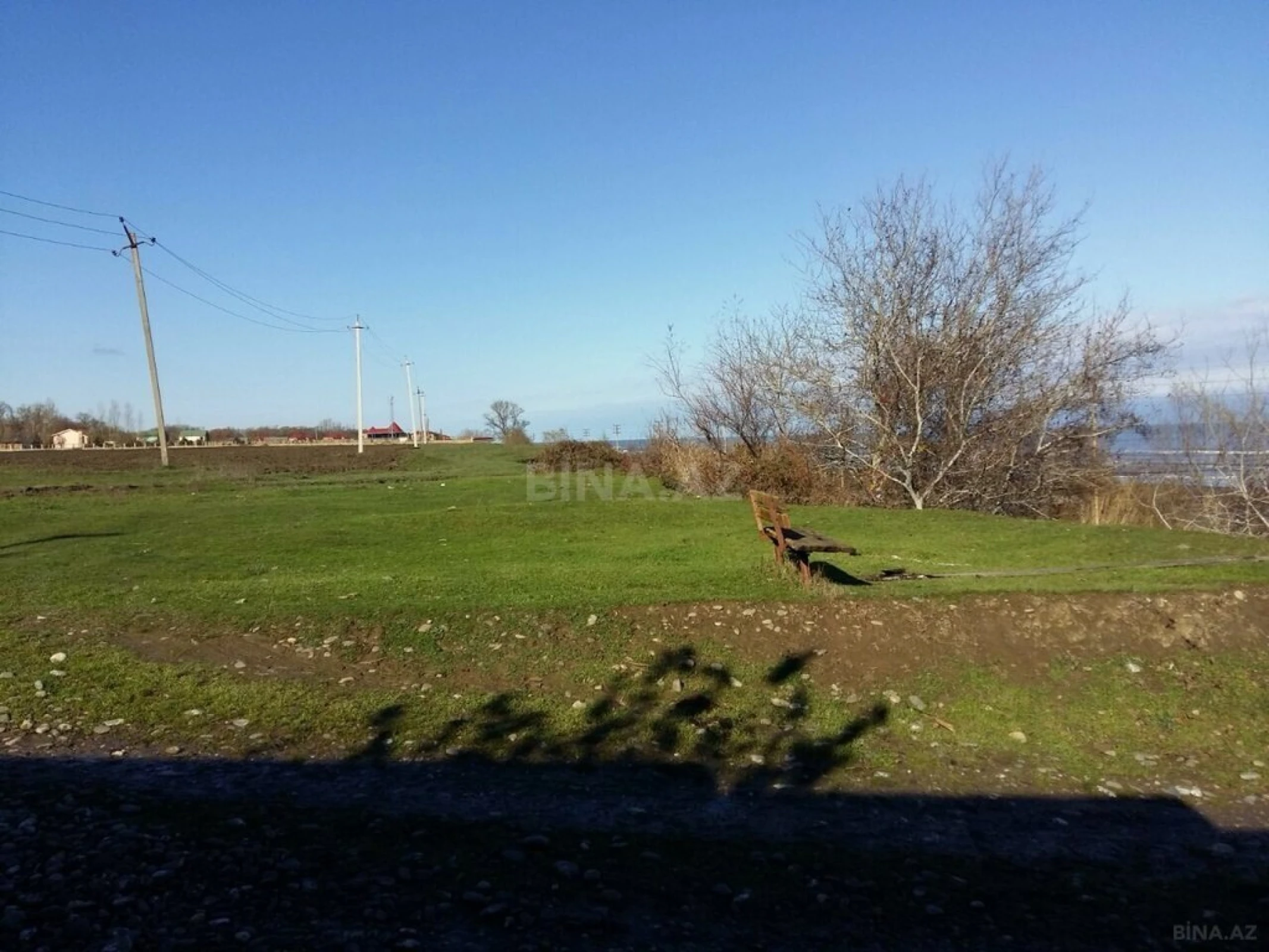 Satılır torpaq sahəsi 200 m²