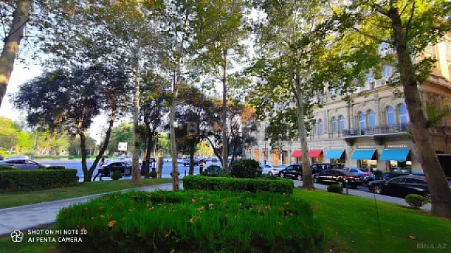 Satılır 3 otaqlı mənzil 102 m²