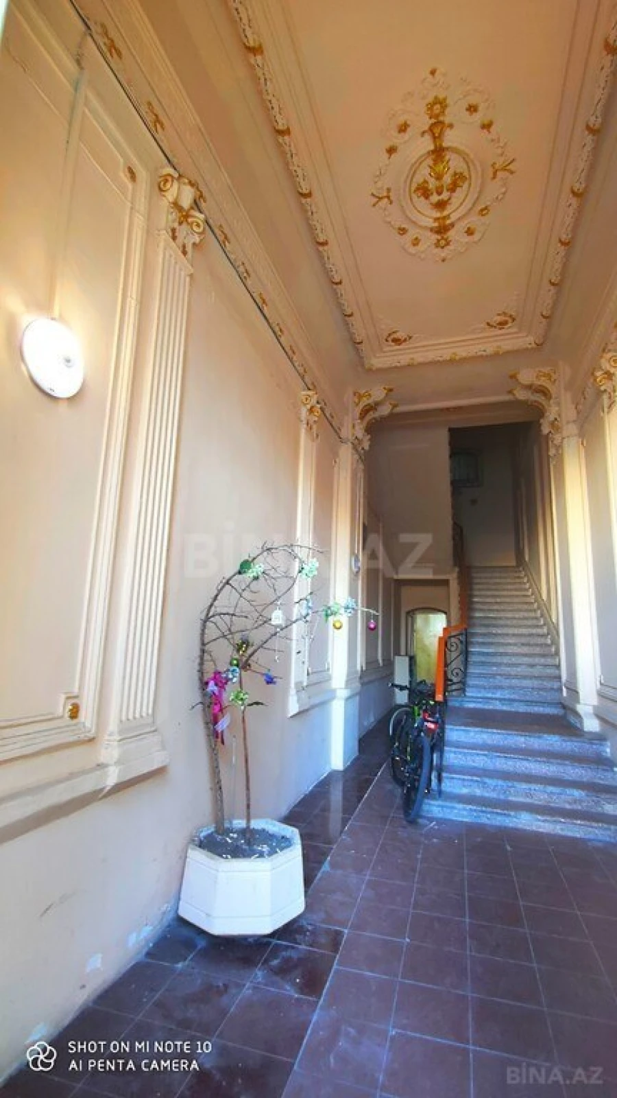 Satılır 3 otaqlı mənzil 102 m²