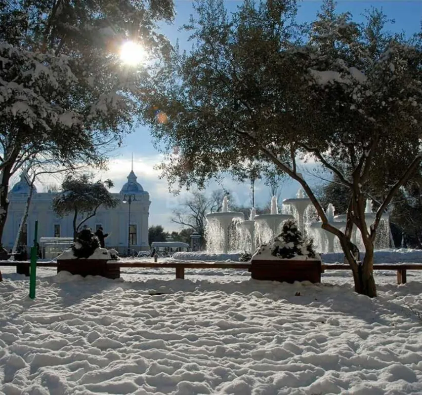 Satılır 3 otaqlı mənzil 102 m²