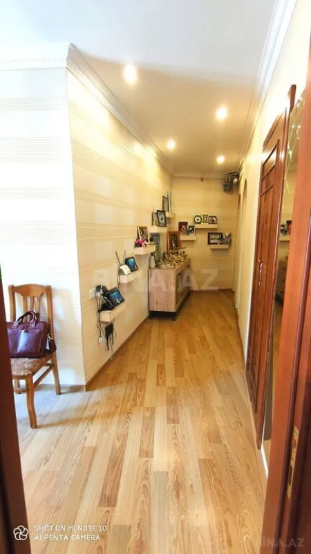 Satılır 3 otaqlı mənzil 102 m²