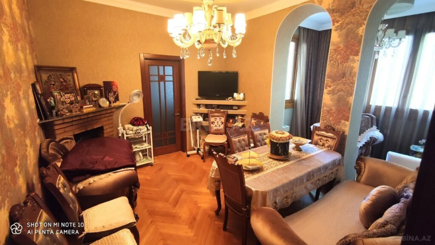 Satılır 3 otaqlı mənzil 102 m²