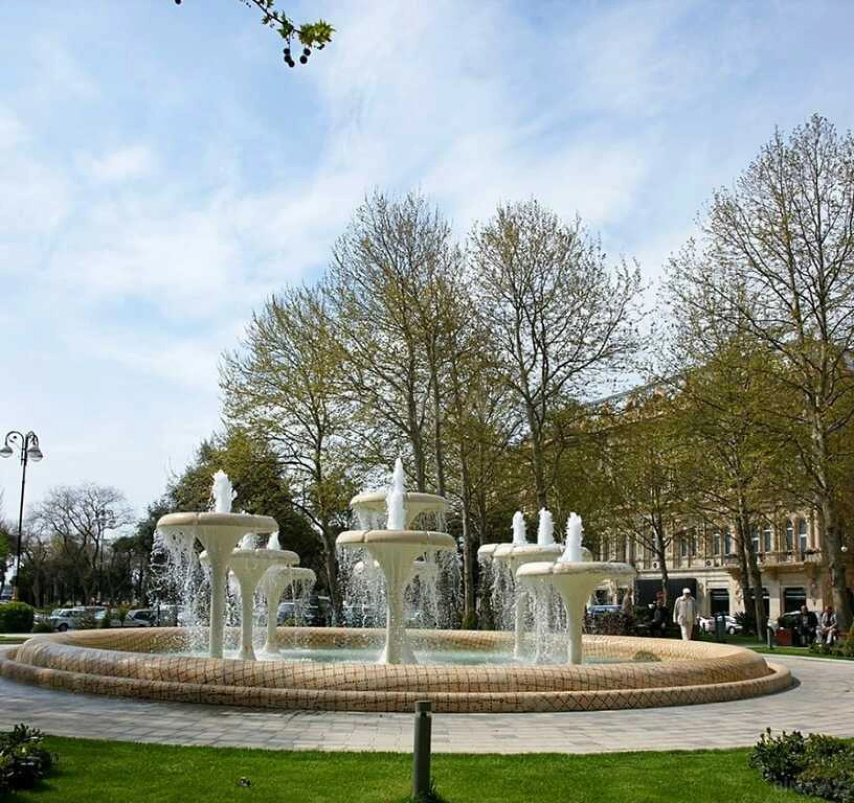 Satılır 3 otaqlı mənzil 102 m²