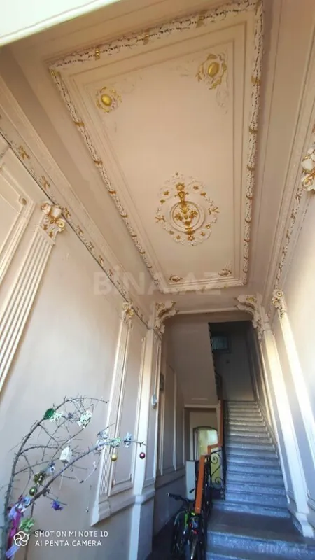 Satılır 3 otaqlı mənzil 102 m²