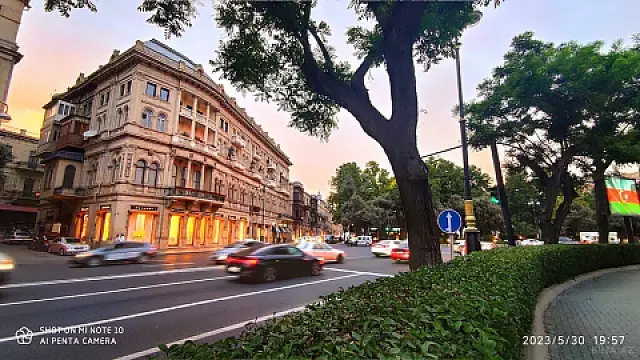 Satılır 3 otaqlı mənzil 102 m²