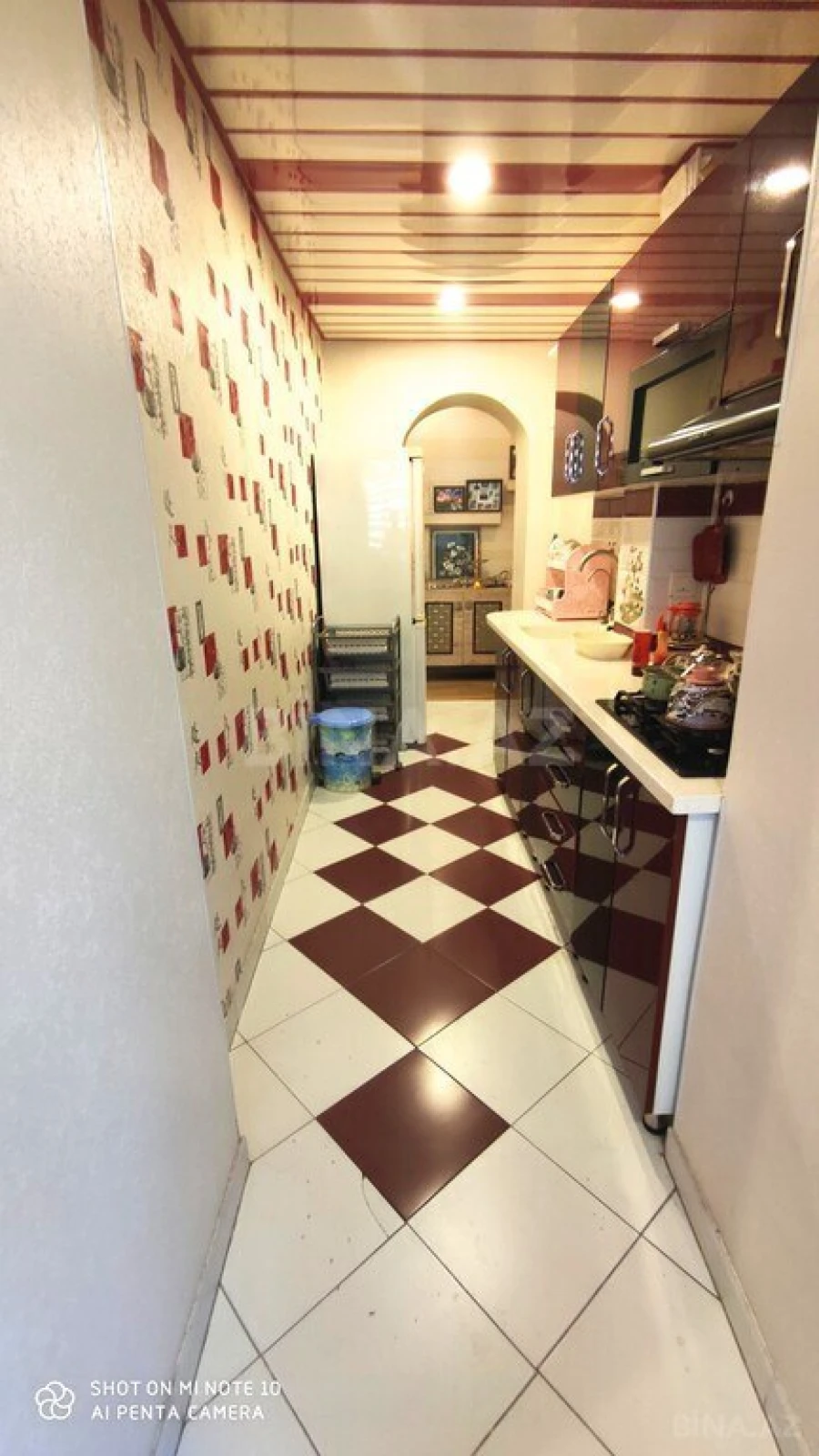 Satılır 3 otaqlı mənzil 102 m²