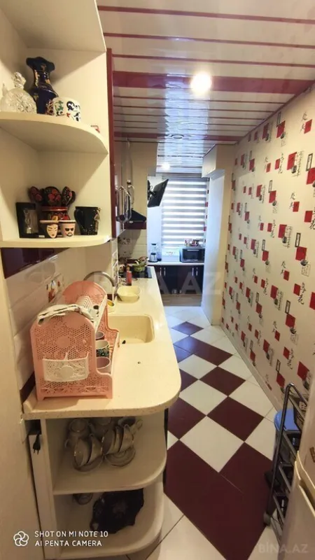 Satılır 3 otaqlı mənzil 102 m²