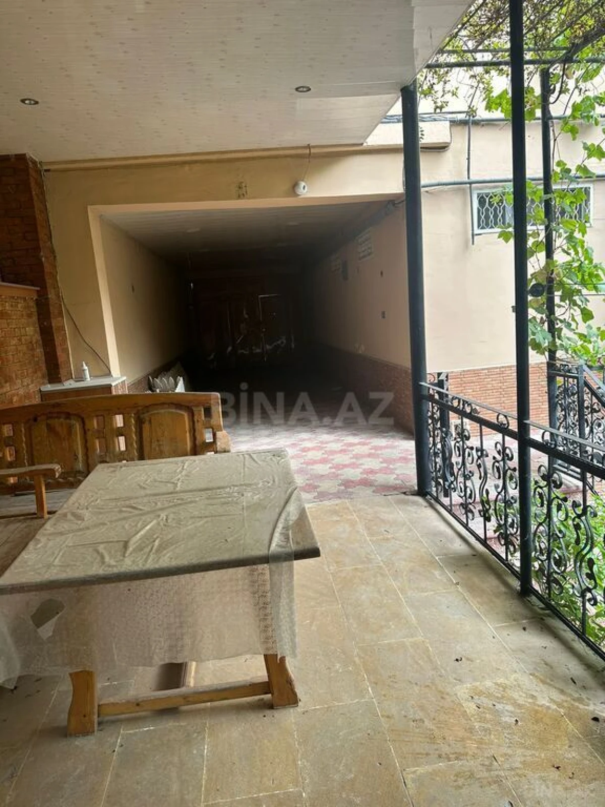 Satılır 7 otaqlı həyət evi 650 m²
