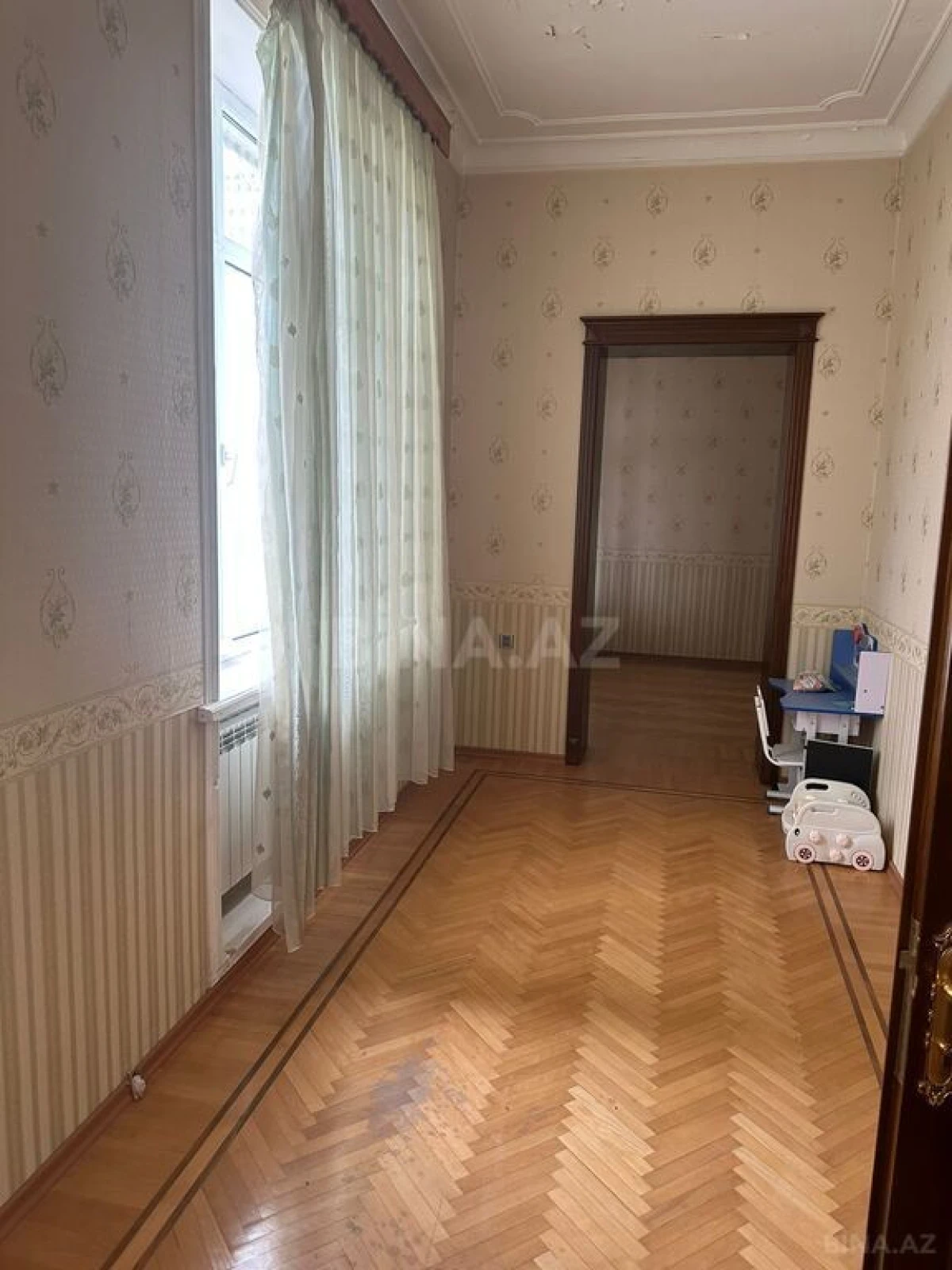 Satılır 7 otaqlı həyət evi 650 m²