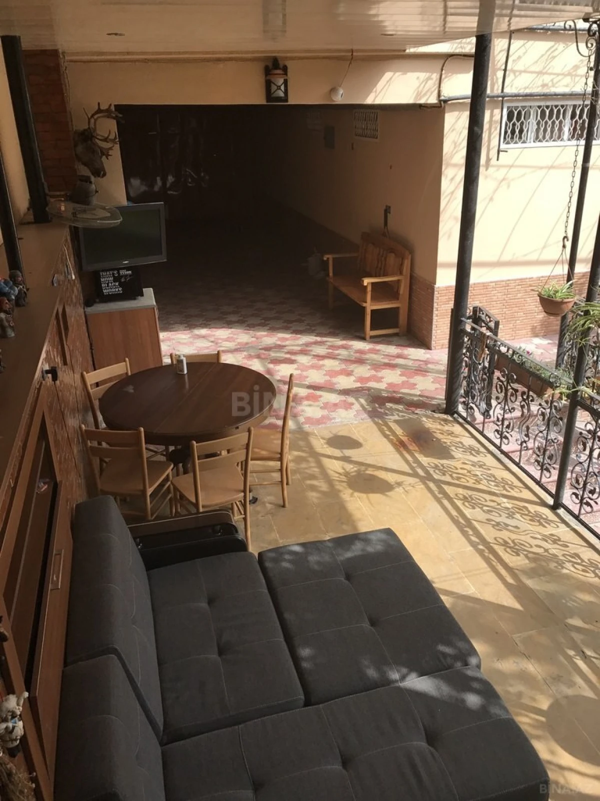 Satılır 7 otaqlı həyət evi 650 m²