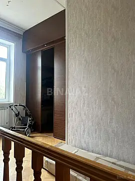 Satılır 7 otaqlı həyət evi 650 m²