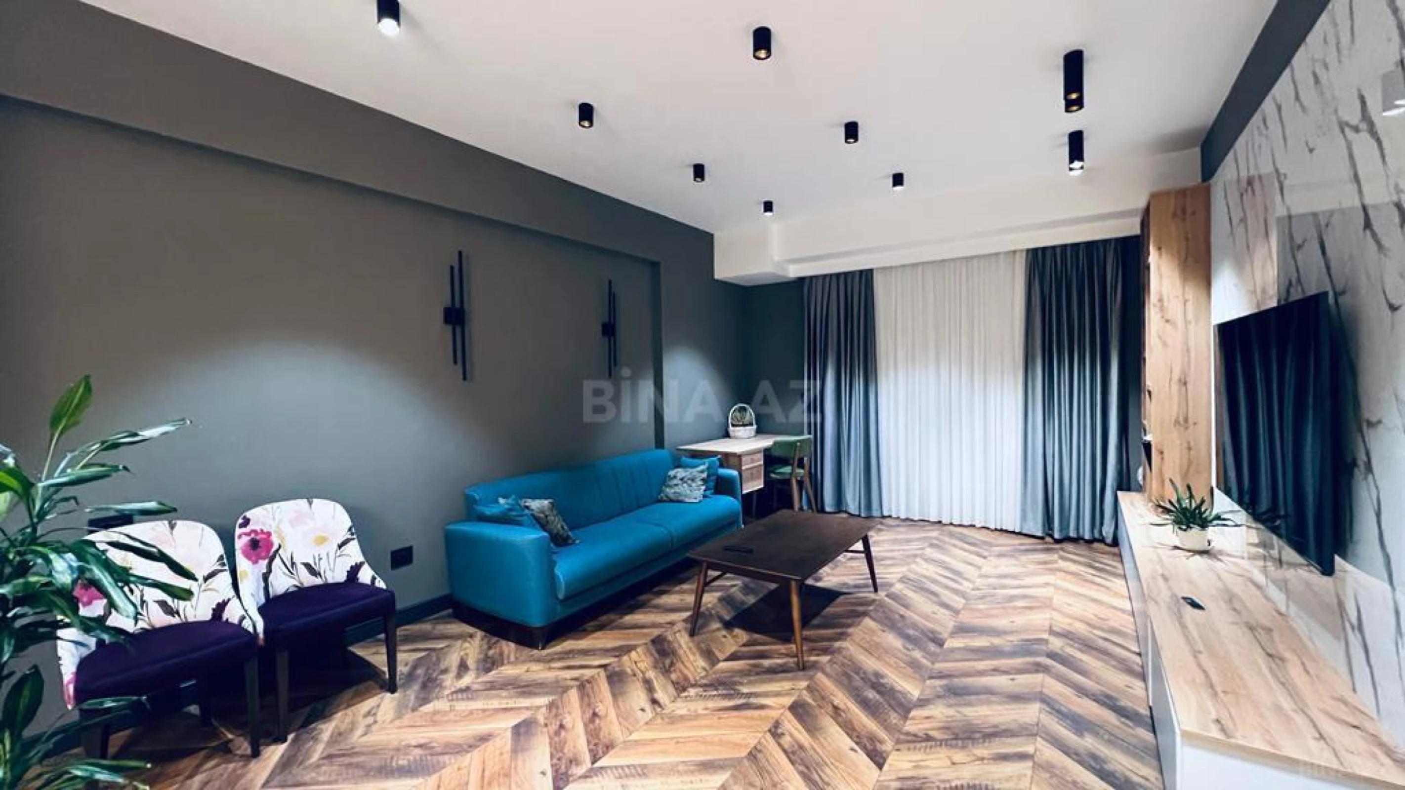 Kirayə verilir 2 otaqlı mənzil 84 m²