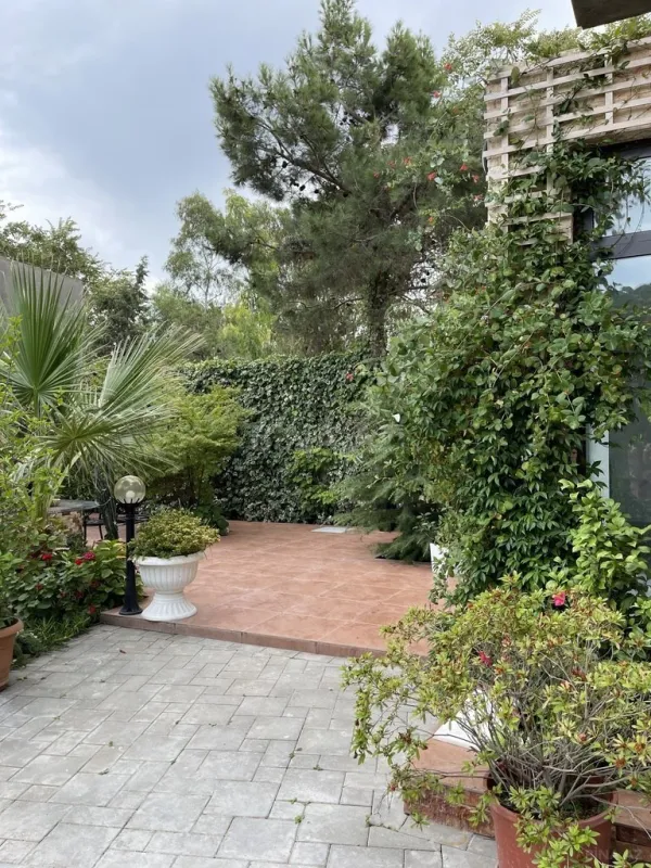 Kirayə verilir 4 otaqlı həyət evi 150 m²