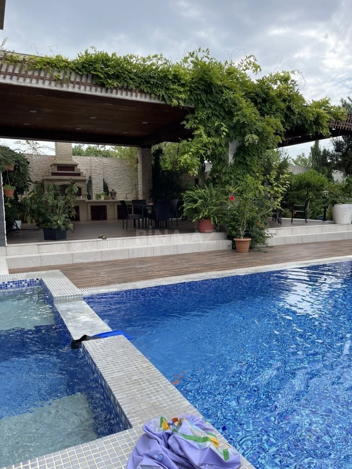 Kirayə verilir 4 otaqlı həyət evi 150 m²