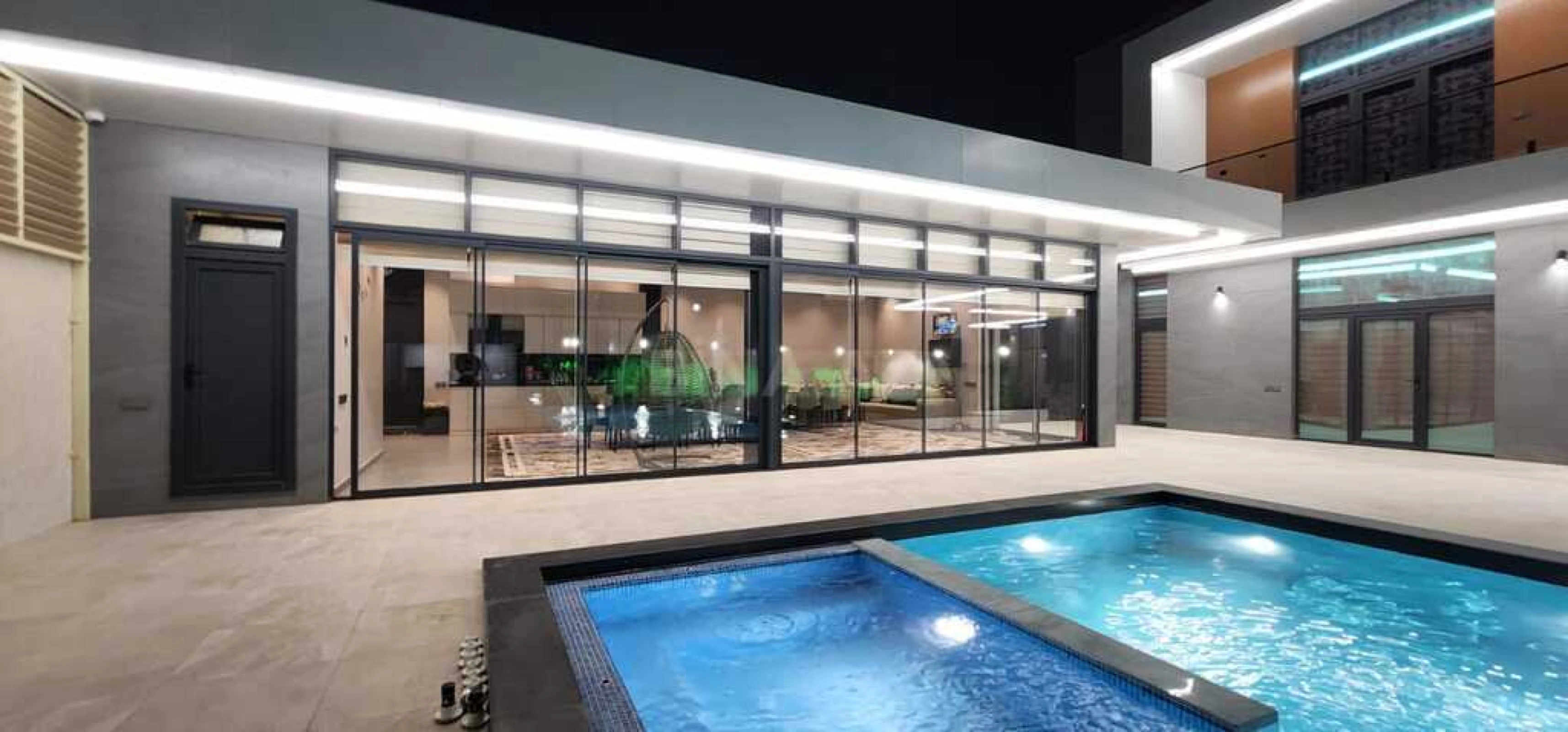 Satılır 7 otaqlı həyət evi 600 m²